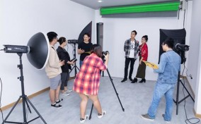 Giải mã những lo lắng của ba mẹ khi con theo học M... Giải mã những lo lắng của ba mẹ khi con theo học M...