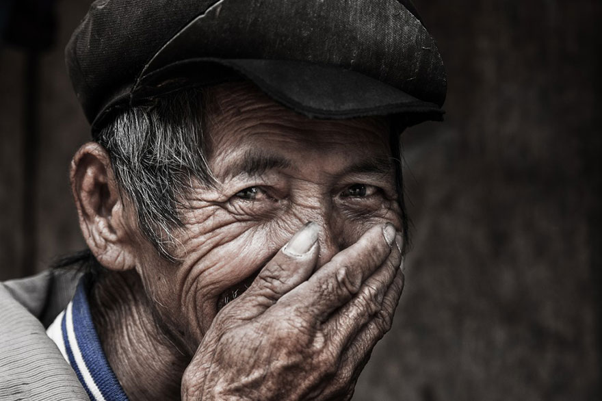 RGB_portrait-photography-hidden-smiles-vietnam-rehahn-7