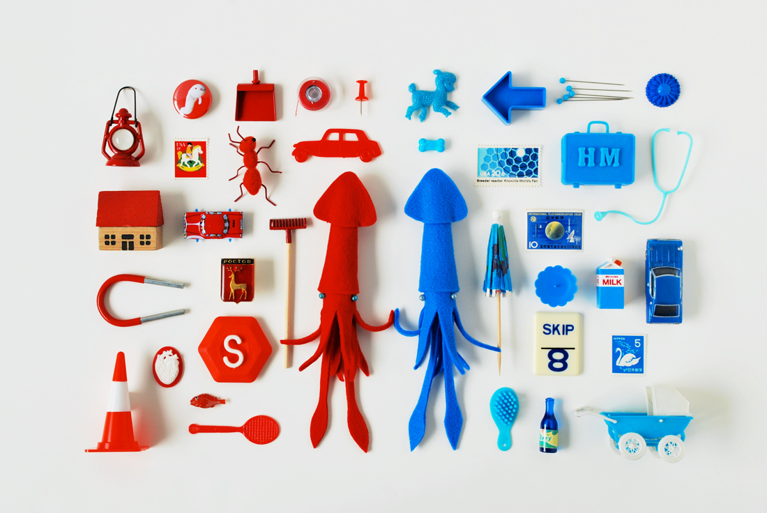 RGB.vn_Miniature Collage - Red Squid, Blue Squid