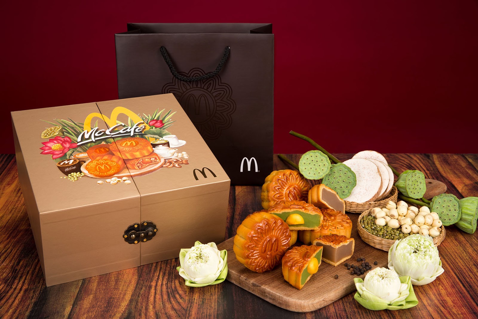 rgb_creative_McDonalds-Vietnam-Mooncake-Box-2017-03